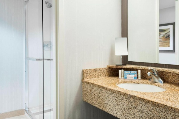 Courtyard by Marriott Asheville image 19